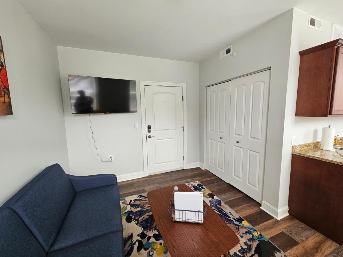 Gorgeous And Spacious Studio At The Historic Inman - 200 Champaign Esterno foto